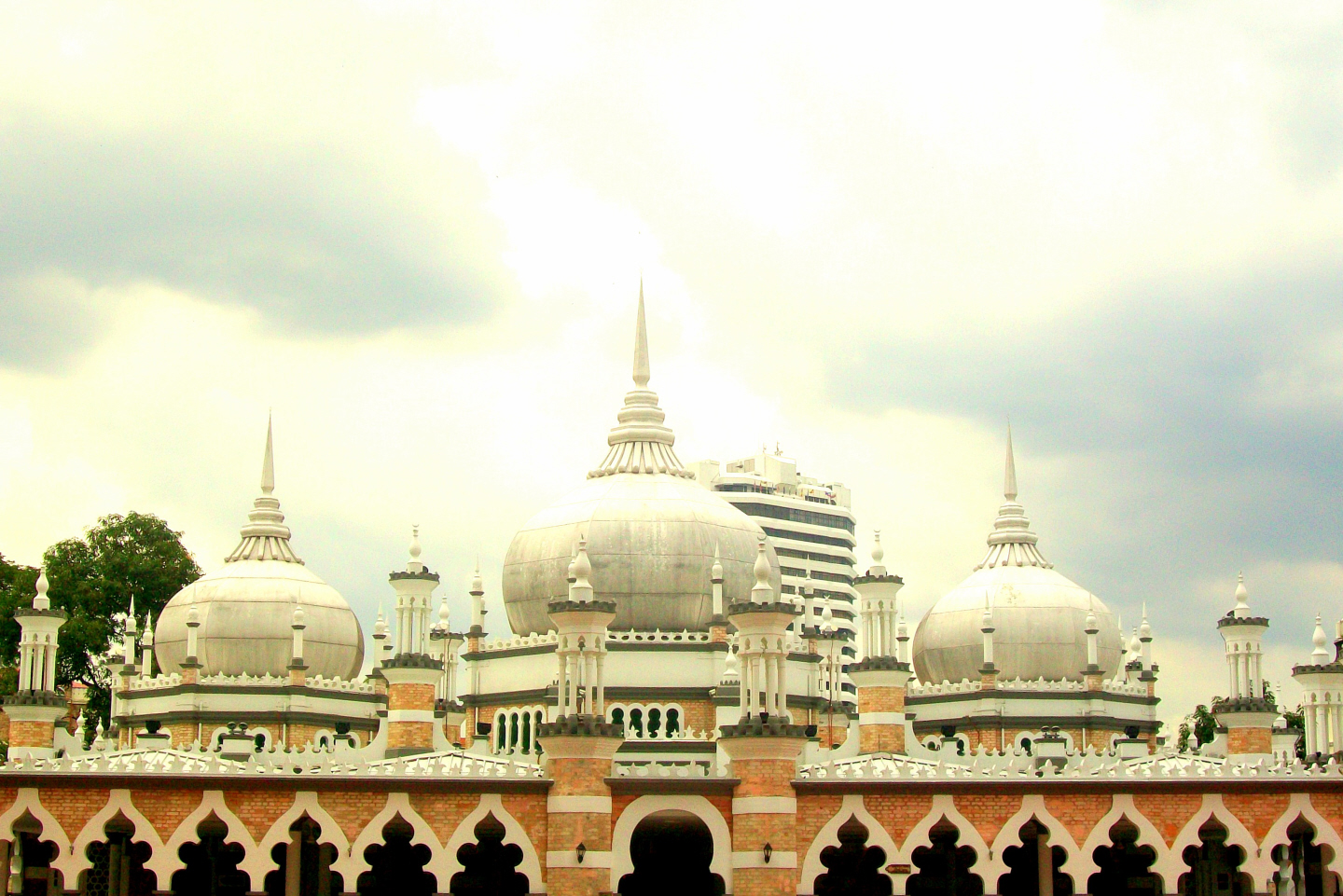 The Delicate, Lacy and Airy - Masjid Jamek Kuala Lumpur (1907) - (includes Arabic, Moorish & Mogul styles)