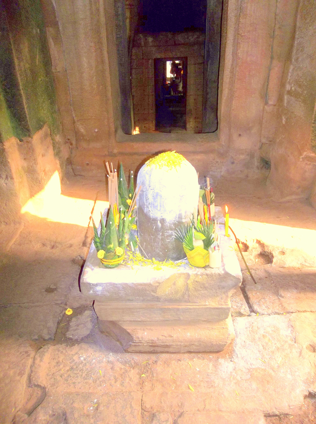 Hindu Shiva Lingam, Ankgor Wat - Cambodia