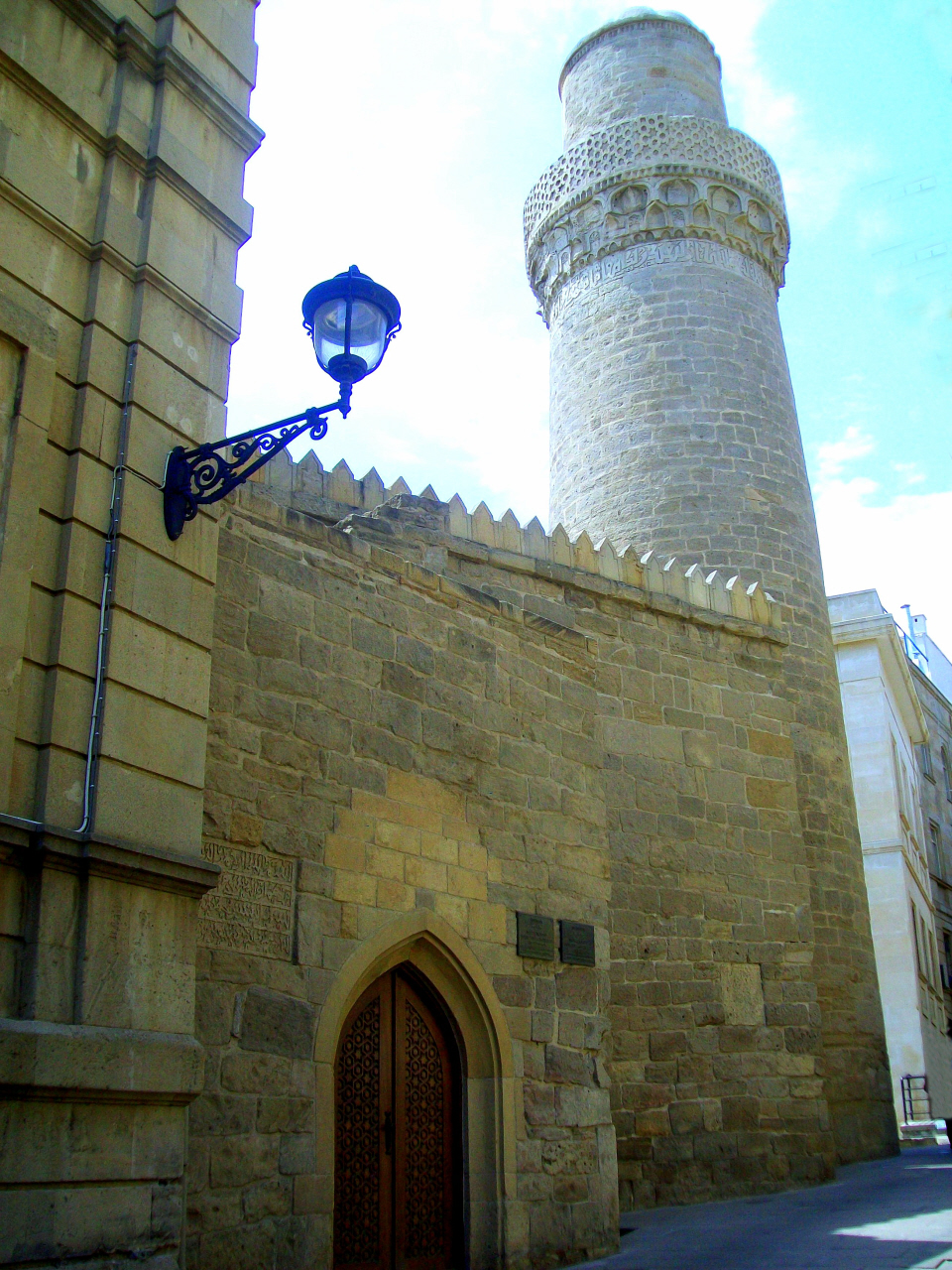 Siniq Qala Mosque Minaret (1178-1779) - In the "Old City "Very Narrow Alley- Bacu, Azerbaijan