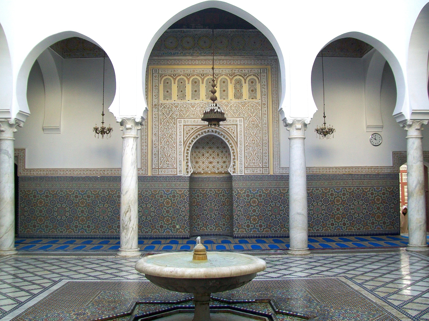 Moulay Idriss Mosque ( Idris ibn Abdillah -the Great, Great Grandson of the Holy Prophet)